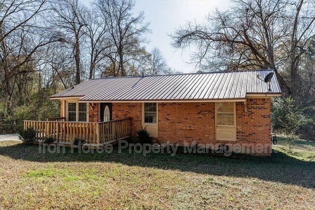 Building Photo - 414 W Richland Ave