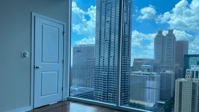 Building Photo - 400 W Peachtree St NW