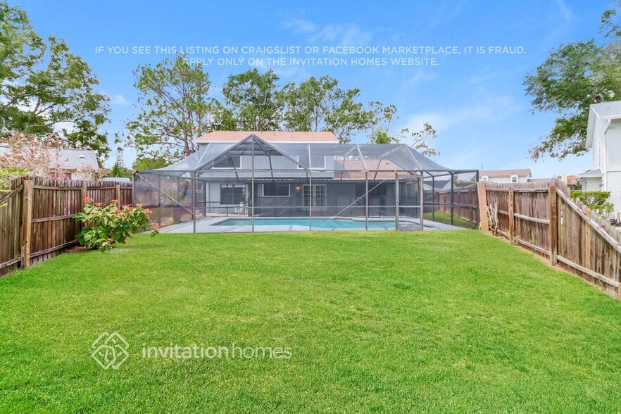 Building Photo - 16517 Foothill Dr
