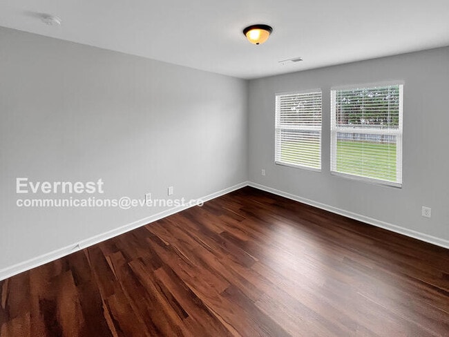 Building Photo - 112 Jesse Layne Dr