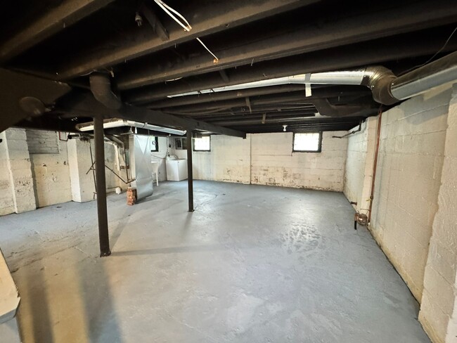 Building Photo - 2651 Vicksburg St