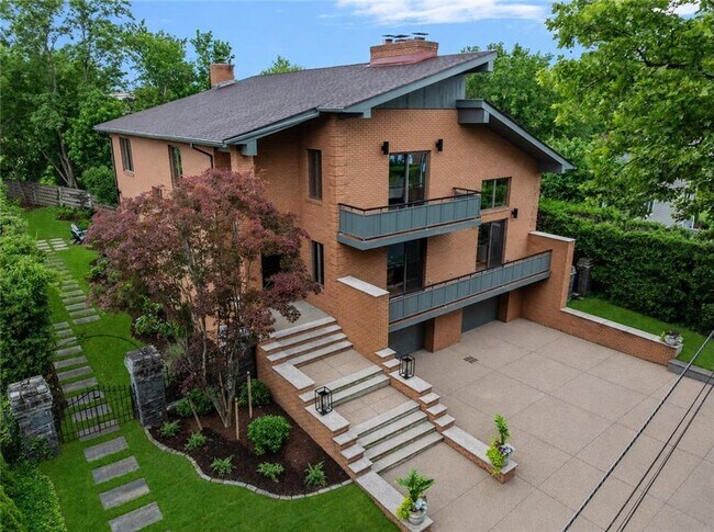 Building Photo - 14 Maxcy Dr