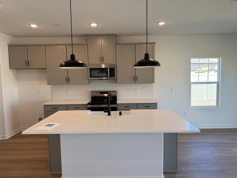 Building Photo - 6202 Gorini Ln