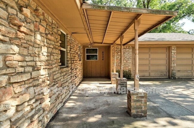 Building Photo - 6004 NW 27th St