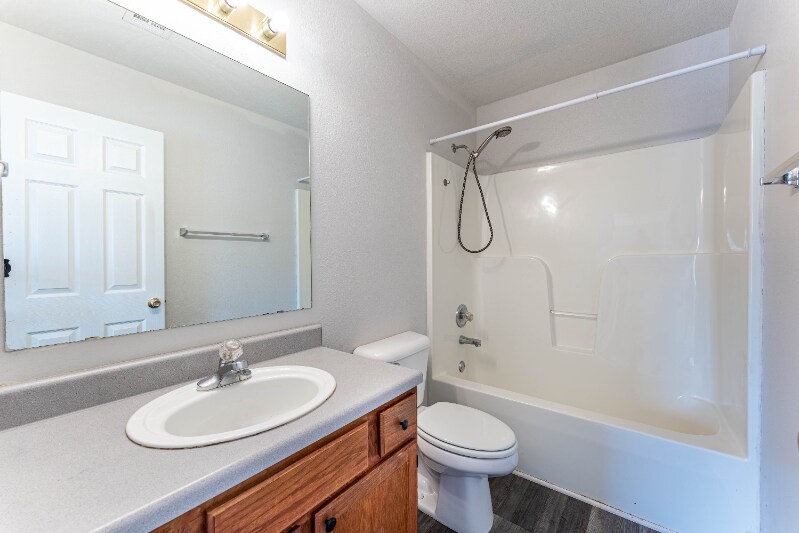 Building Photo - 2402 S 16th St