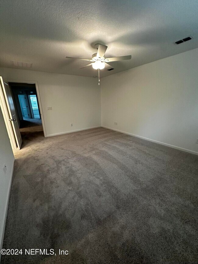 Building Photo - 1684 Pacifico Wy