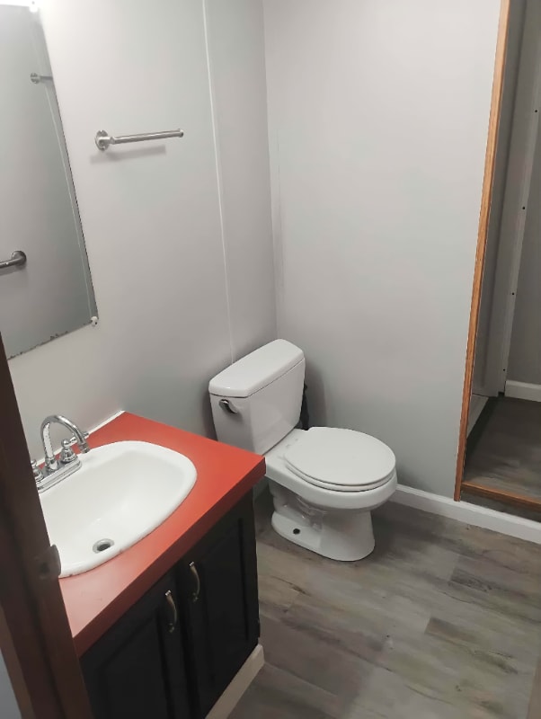 Building Photo - 1100 W Locust St