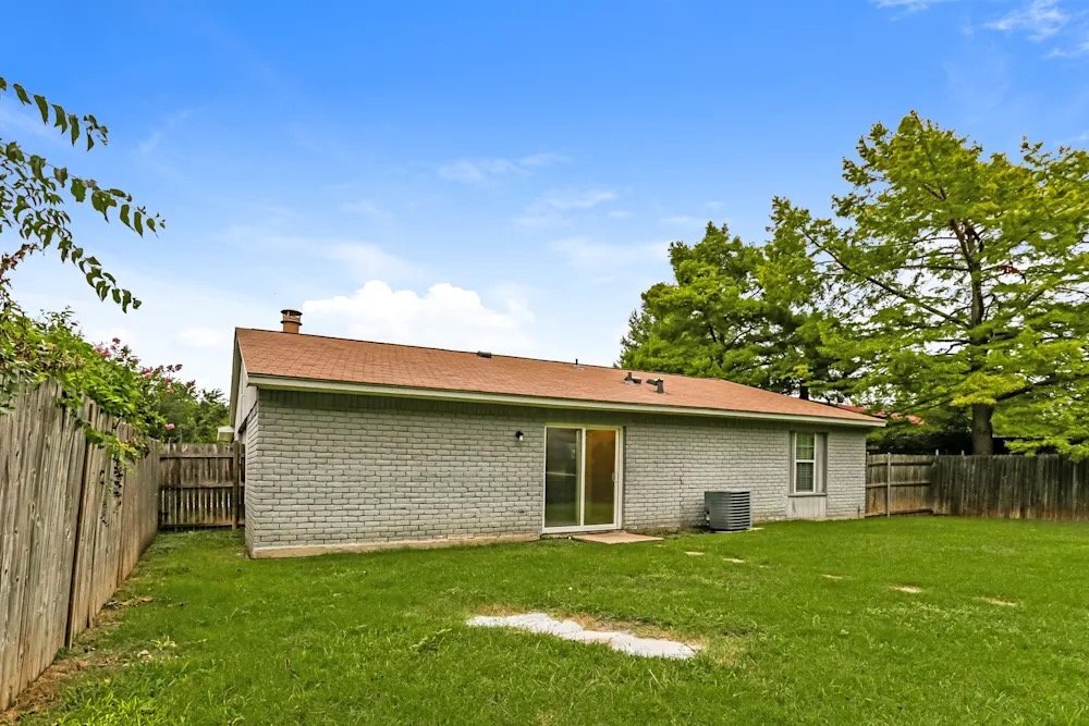 Building Photo - 2309 Tallowood Ct