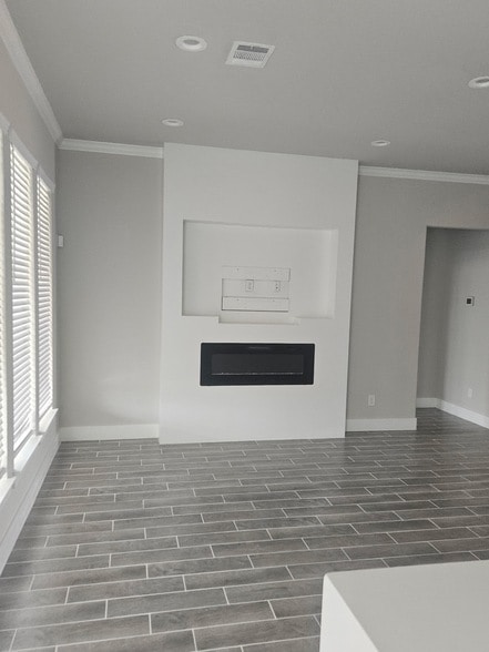 Building Photo - 24307 Bello Everett Lake Dr