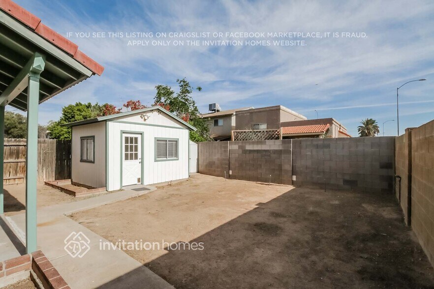 Building Photo - 560 S Wilbur