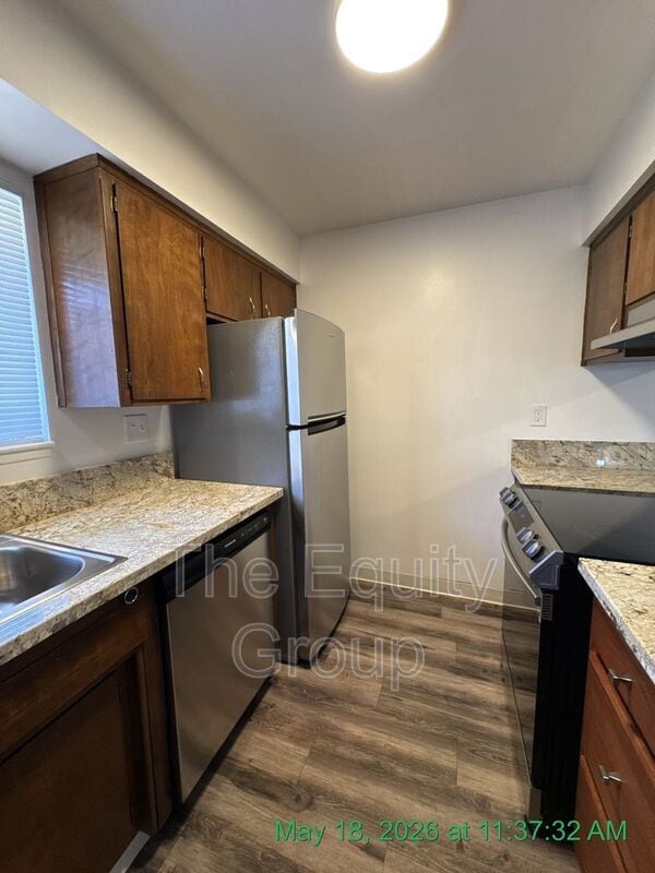 Building Photo - 334 N Westfield St