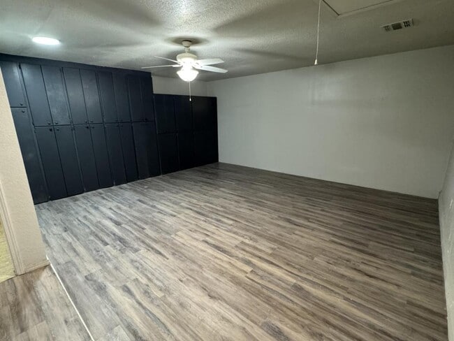 Building Photo - 2504 Tanglewood Ct