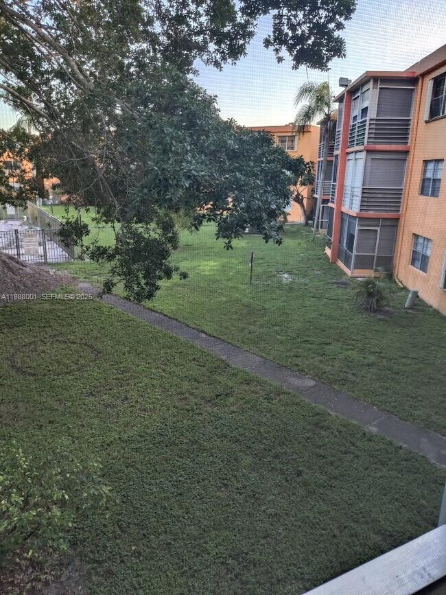 Building Photo - 4384 NW 9th Ave