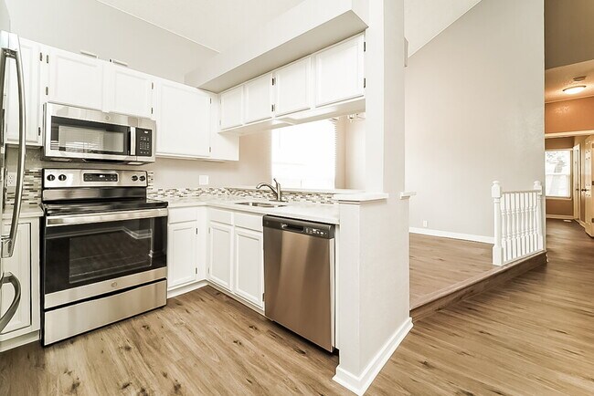 Building Photo - 4494 Genoa St