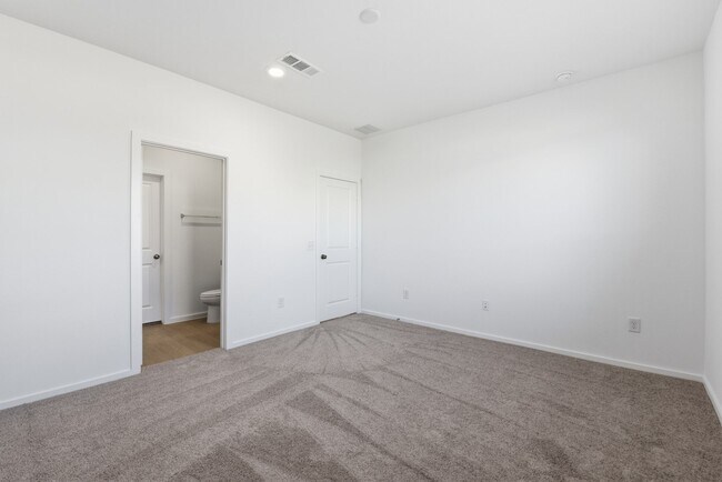 Building Photo - 26391 Cedar Sedge Dr