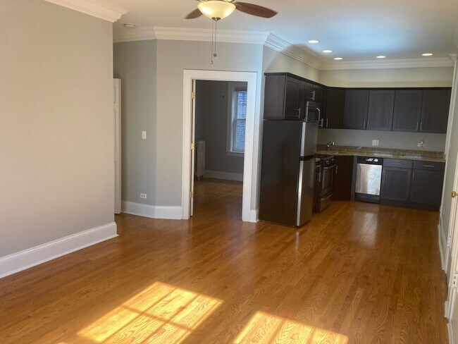 Building Photo - 4412 N Rockwell St