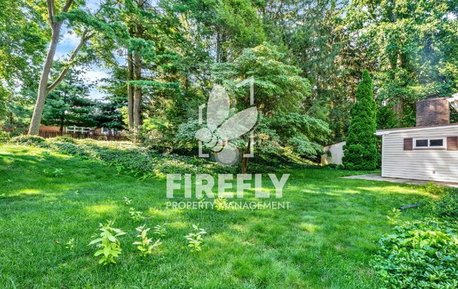 Building Photo - Charming Ranch Home in Hempfield School Di...