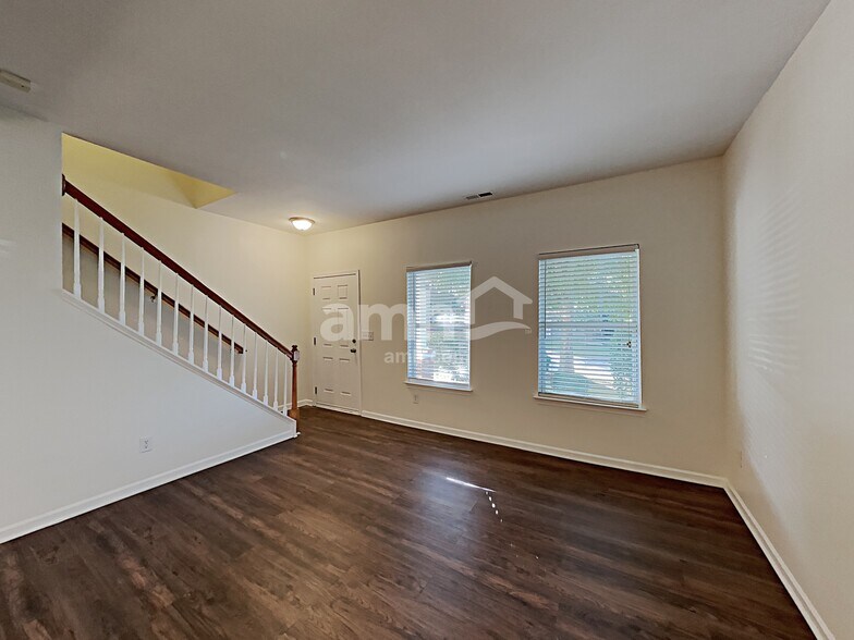 Building Photo - 10916 Slalom Hill Rd