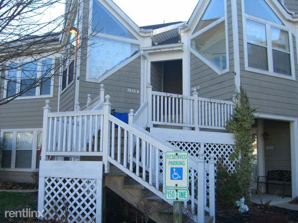 Building Photo - 3 br, 2 bath Condo - 7610 A Coachlight Lane,