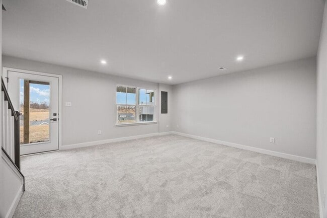 Building Photo - 22 Iron Horse Ln