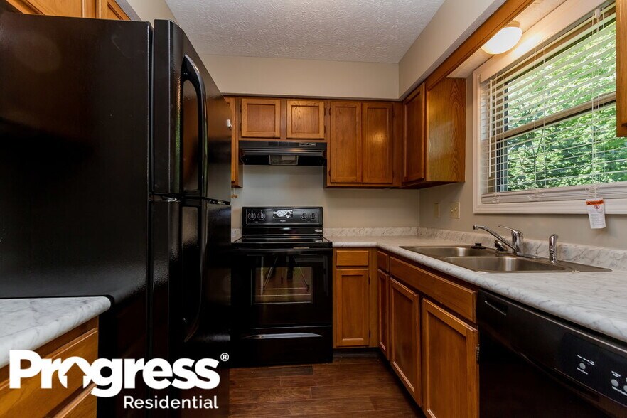 Building Photo - 7665 Geist Estates Dr