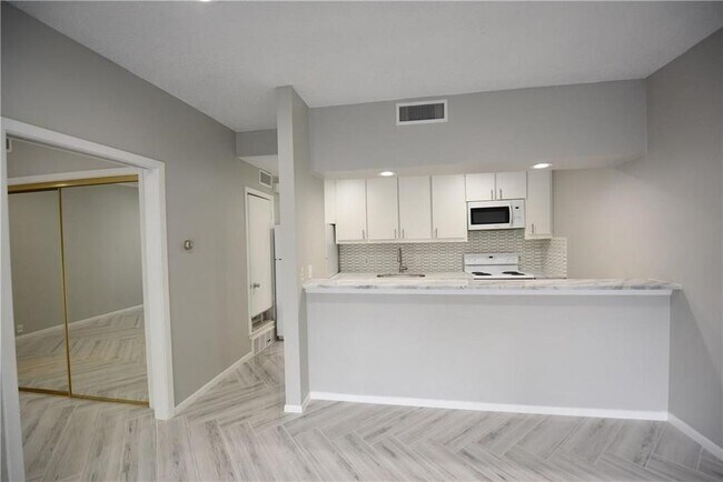 Building Photo - 3626 Prescott Ave
