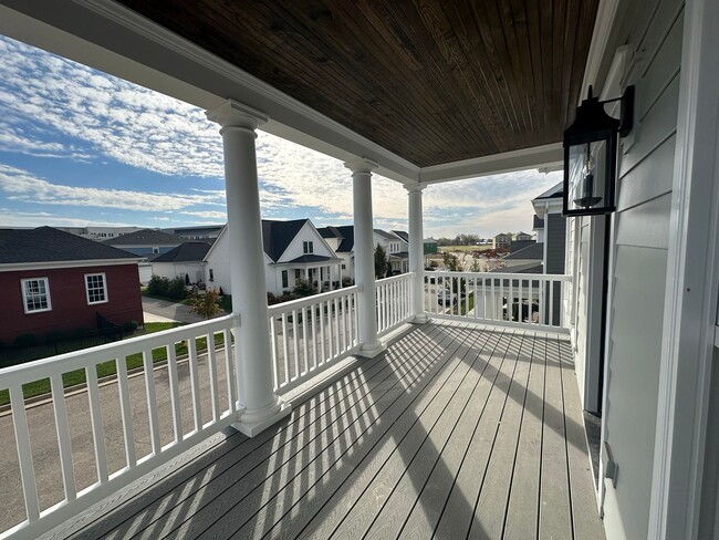 Building Photo - Brand New Norton Commons Condo!