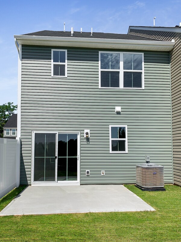 Building Photo - 830 S Buncombe Rd