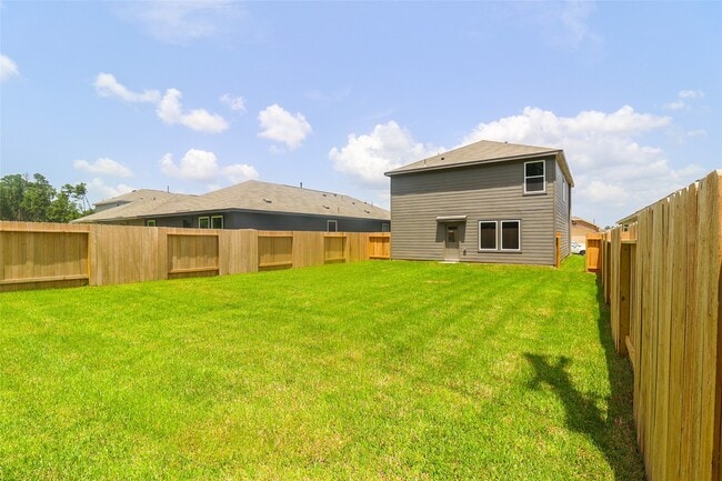 Building Photo - 31371 Black Cherry St