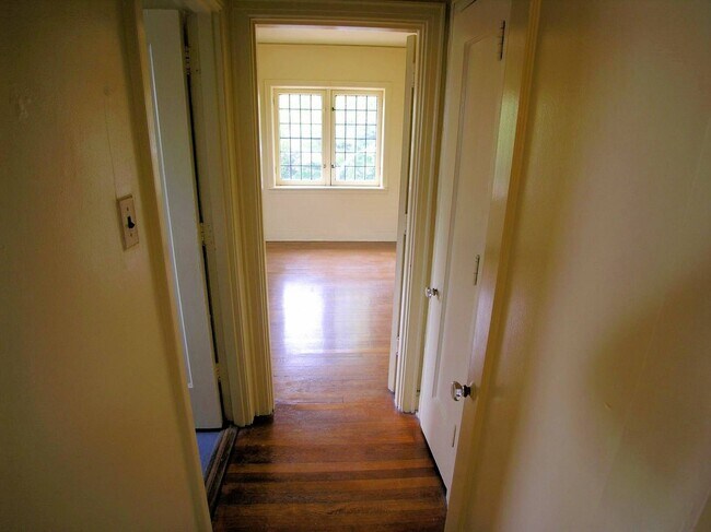 Hall - The Schenley Arms