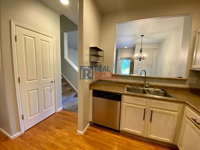 Building Photo - 7013 Red Sand Grove