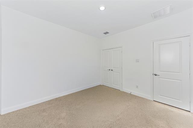 Building Photo - 1417 Eagle Feather Way