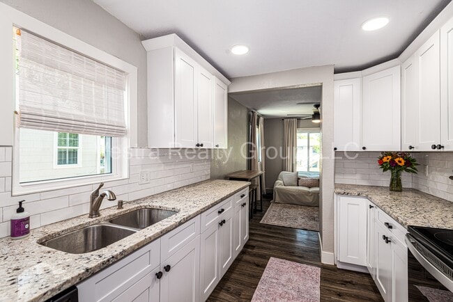 Building Photo - 1176 Xenia St