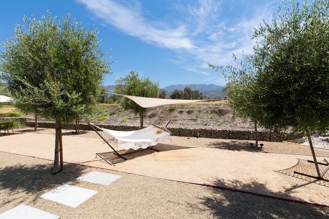 Building Photo - Dee Dow Ranch