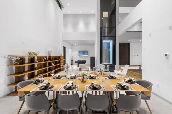 Building Photo - 418 Sunset Dr