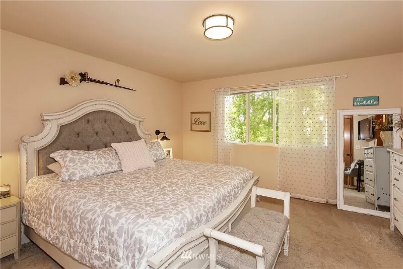 Building Photo - 1309 Koda Cir SE