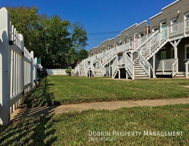 Building Photo - 1919 Lakeview Ave