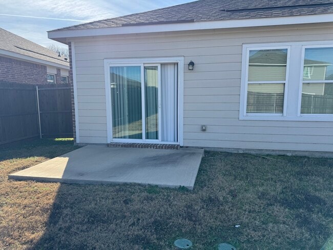 Building Photo - 783 Crestridge Dr