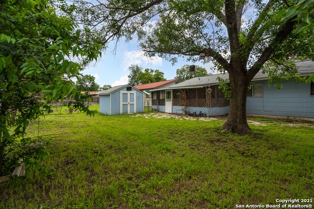 Building Photo - 209 Brenda Dr