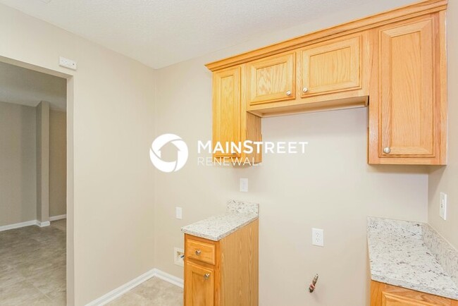 Building Photo - 5736 Eagles Feather Ln