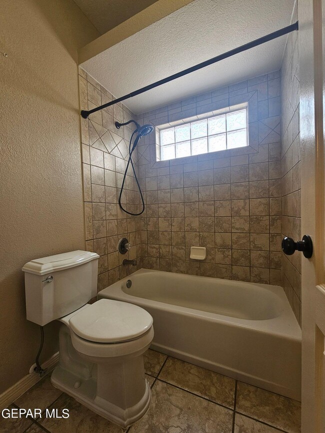 Building Photo - 6713 Capitan Ridge