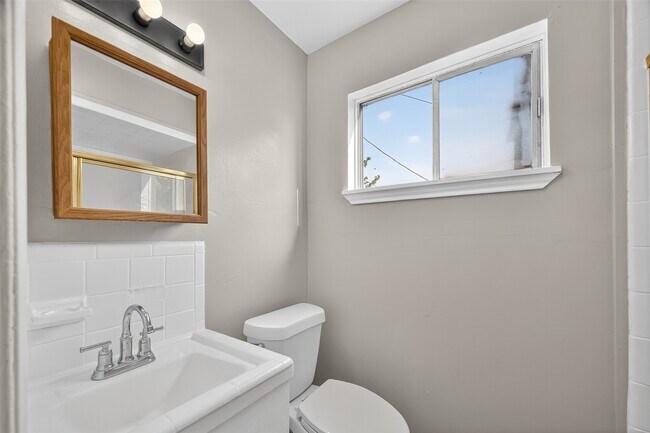 Building Photo - 5126 Denoron Dr