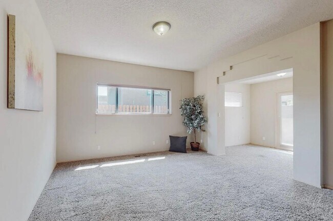 Building Photo - 2411 Tramway Terrace Ct NE