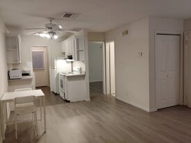 Building Photo - 110 Horizon River Dr