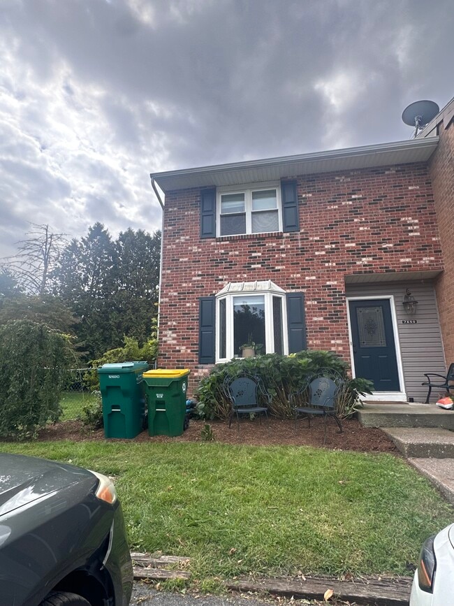 Primary Photo - 7650 Aster Cir