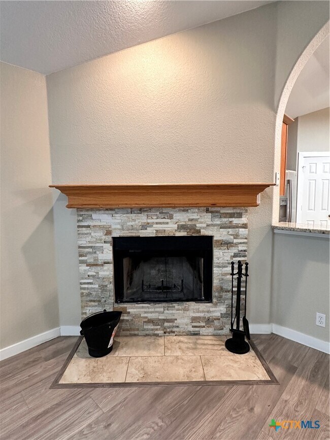 Building Photo - 2029 Northview Dr