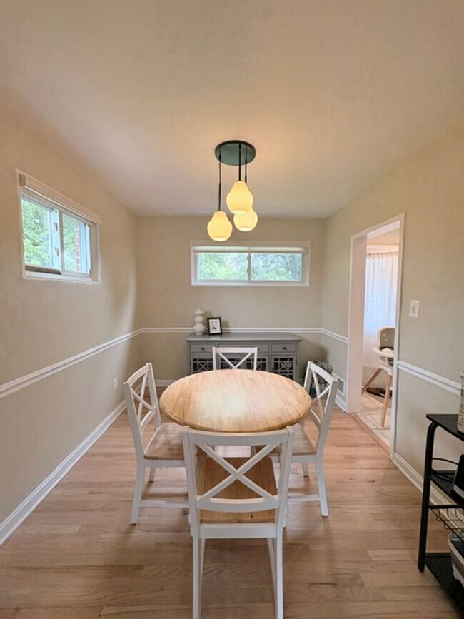 Building Photo - 13520 Grenoble Dr