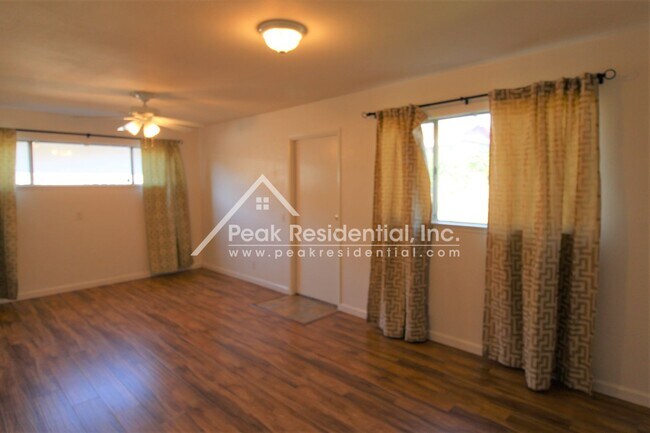 Building Photo - Charming 3bd/2ba Foothill Farms Home With 2 Car Garage!
