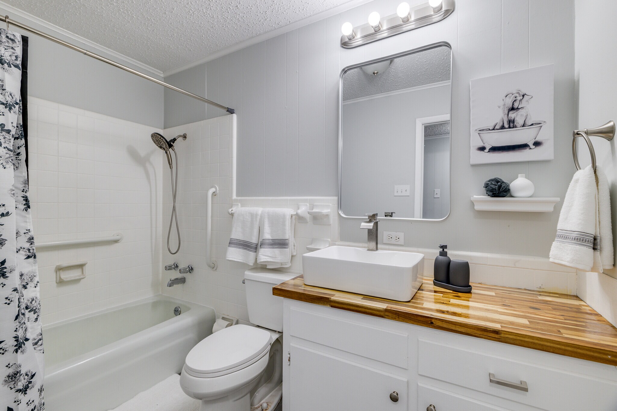 Building Photo - 129 Ridgedale Dr