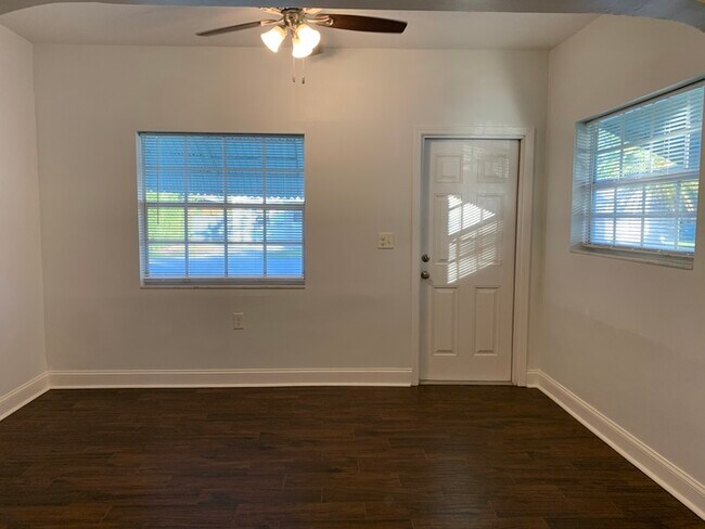 Building Photo - CHARMING KEY WEST HOME